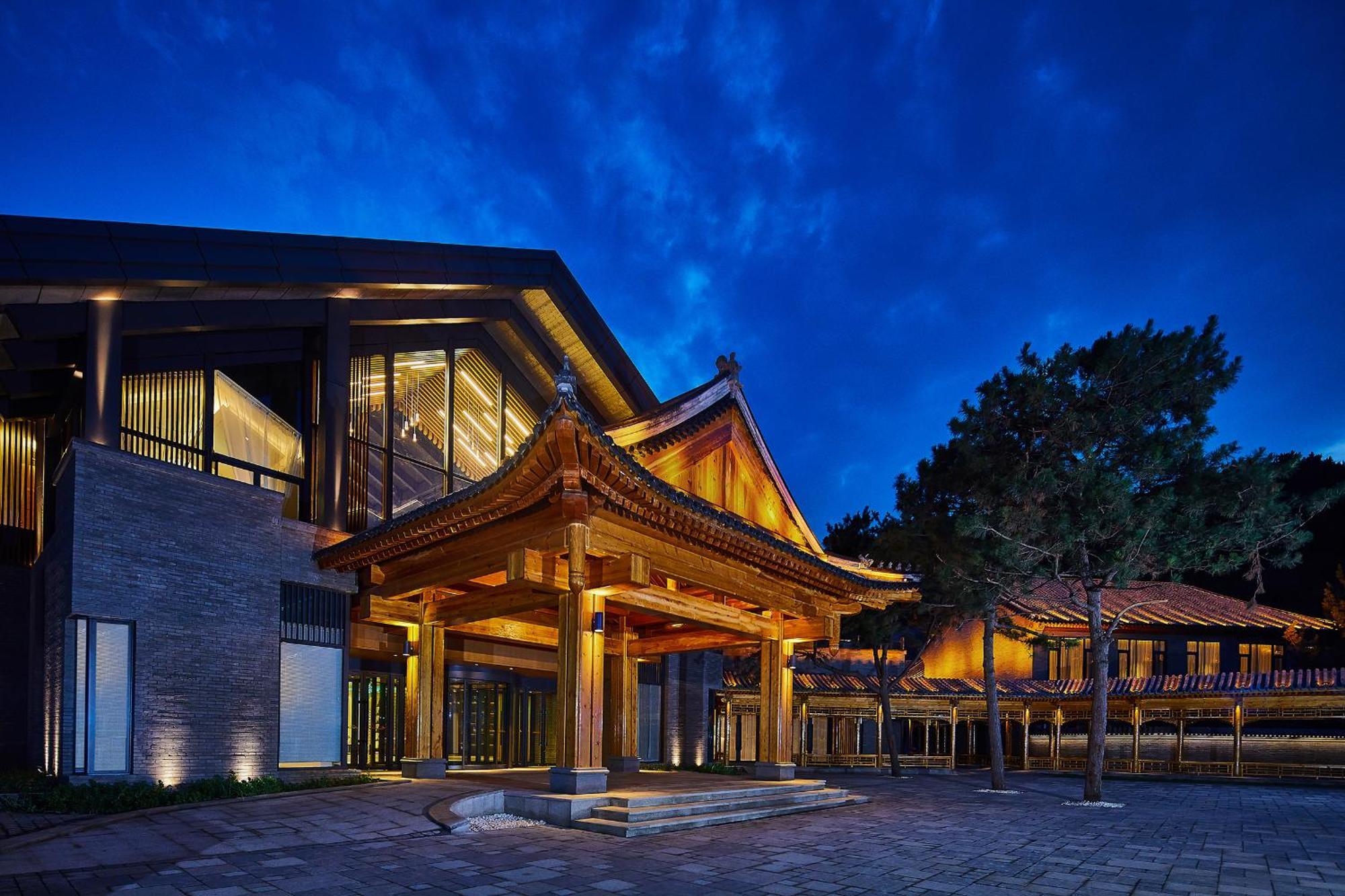 Jinshanling Great Wall Hotel 承徳市 エクステリア 写真